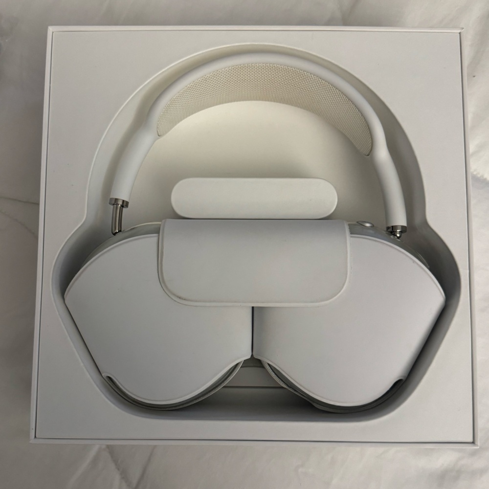 AirPod Max Silver